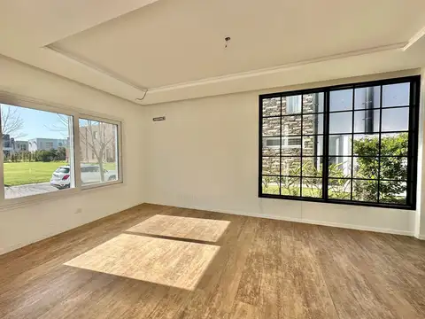 Casa 7 ambientes con 7 baños