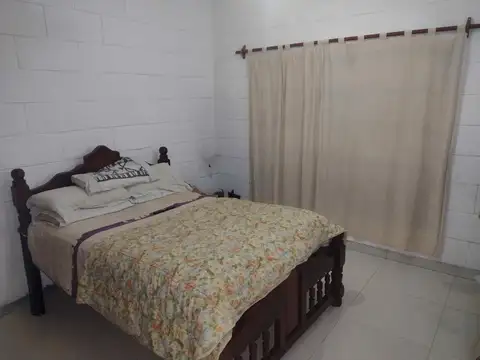 Casa 5 ambientes con 2 baños