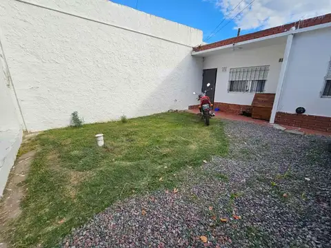 Depto Tipo Casa en Venta con 1 cocheras