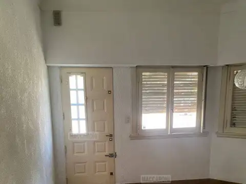 Casa en Venta en Liniers, USD 180.000