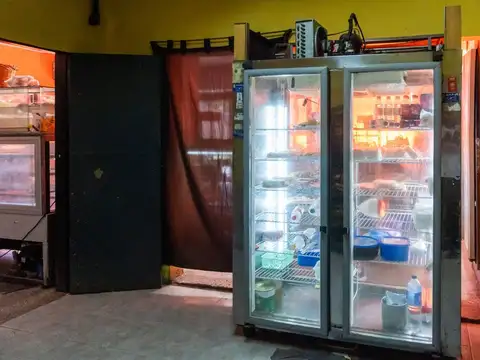 Local en Venta 42 años