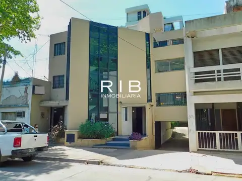 Edificio de Oficinas en Venta en Pilar Centro