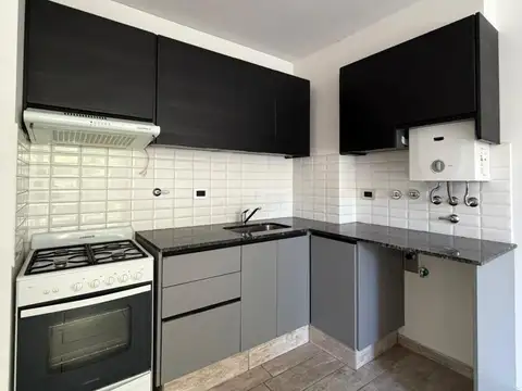 San Lorenzo 2800, Piso 02