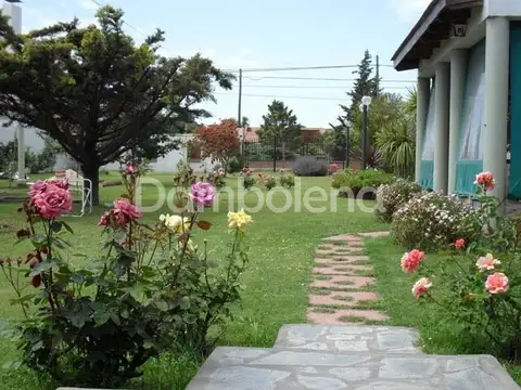 Casa en Venta con 1 cochera