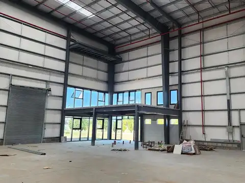 Depósito 5.400 m2 a estrenar -  spegazzini