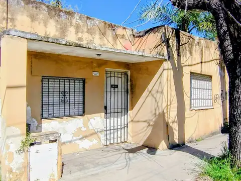 Terreno en Venta en Isidro Casanova, USD 70.000