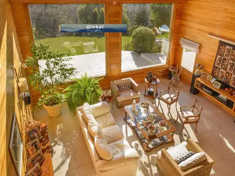 FABULOSA CASA EN SAN MARTÍN DE LOS ANDES, PATAGONIA ARGENTINA