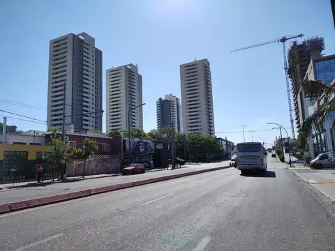 LOTE APTO DESARROLLO EDIFICIO AV COLON Y ZIPOLI