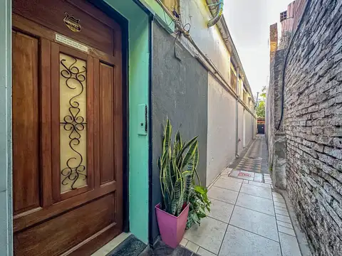 Juan Jose Paso al 1100