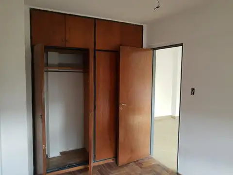 Impecable 2 Amb., Cocina Independiente + Lavadero