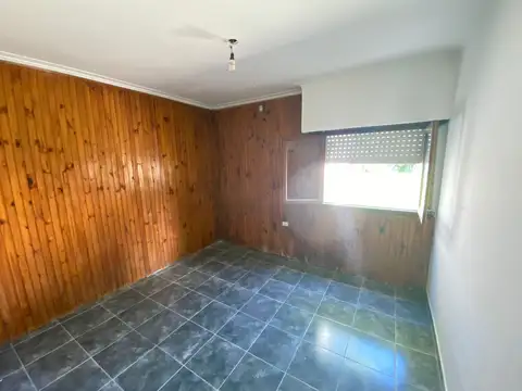 148 E/ 43 Y 44 -  La Plata 100