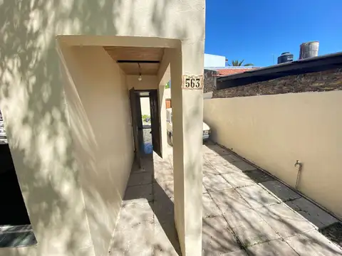 148 E/ 43 Y 44 -  La Plata 100