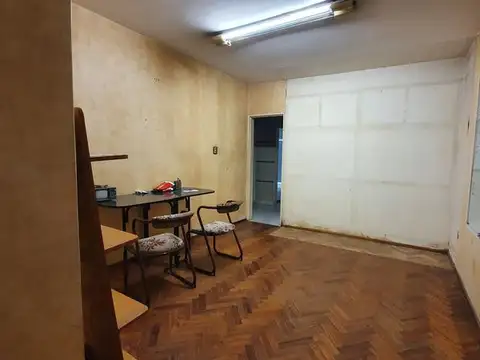 Local con potencial institucional o de viviendas