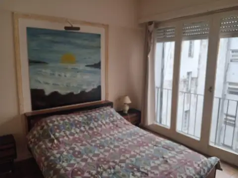 AMPLIO 2 AMBIENTES LUMINOSO EN PLAZA COLON