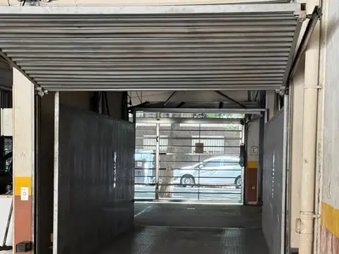 Cochera fija cubierta