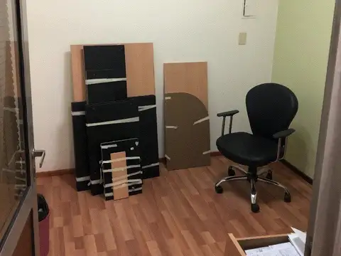 Av C Pellegrini 1100, Piso 00