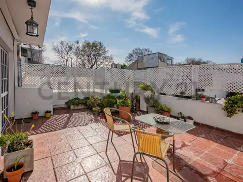 Casa 6 ambientes con 3 baños