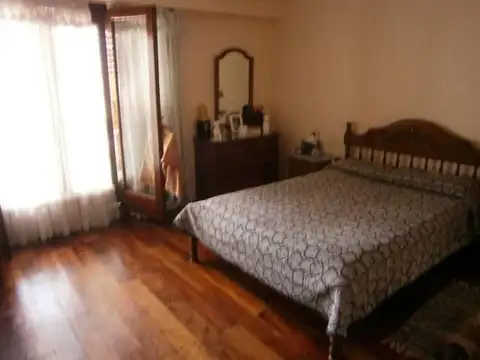 Depto Tipo Casa en Venta 42 años