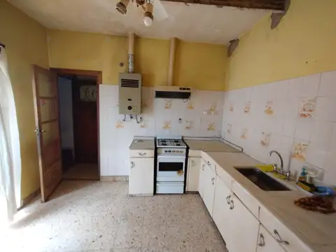 PH 3 ambientes en venta en San Andrés a Refaccionar