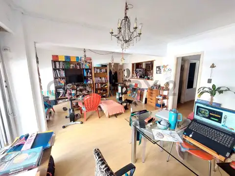 Venta departamento 3 ambientes a la calle. Zona Centro