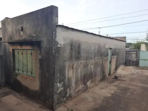 Galpon en Venta 40  mts Fondo