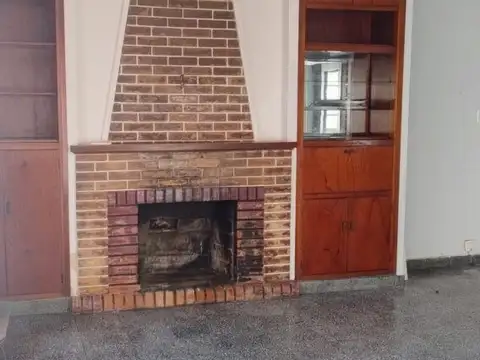 Azcuenaga, San Antonio de Areco 300