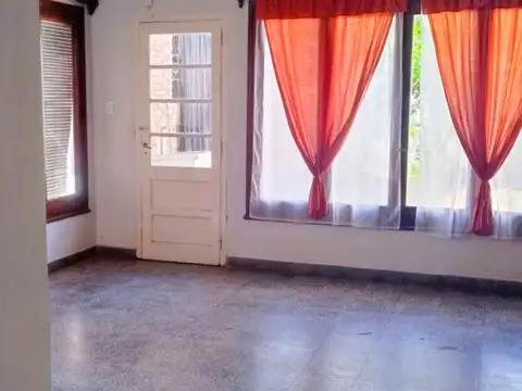 Casa en Venta en San Antonio de Areco, USD 145.000