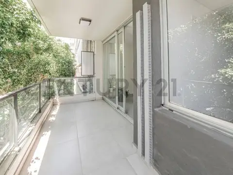 Paraguay 2100, Piso 4