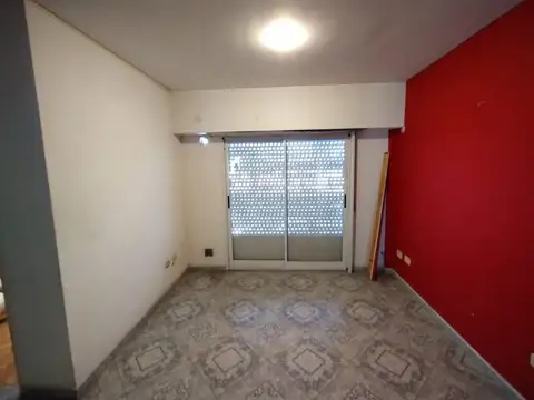 Oficina en Alquiler en Moron, $ 350.000