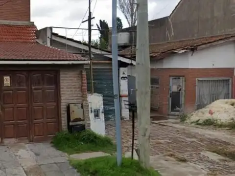 Avenida José Manuel Estrada e/ Marcos Sastre y Artigas