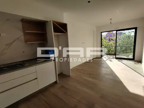 3 AMB AL FRENTE. 2 BAÑOS COMPLETOS. DE CATEGORIA   RADIADORES + DVH + SILESTONE