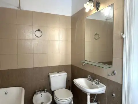 Depto Tipo Casa en Venta con 1 cocheras