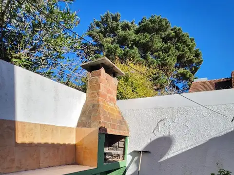 Depto Tipo Casa 3 ambientes con 2 baños