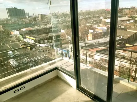 AV. HIPOLITO YRIGOYEN 1300