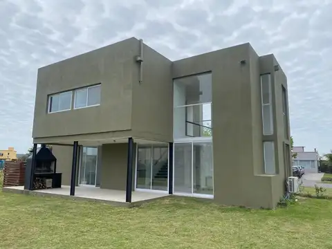 Casa en Venta en El Cantón - Barrio Puerto, USD 214.900