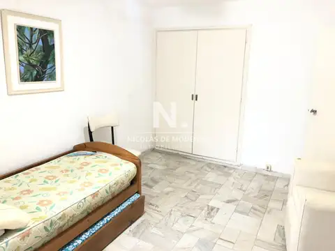 Departamento de 2 dormitorios en el centro de Punta del Este, cerca de todo
