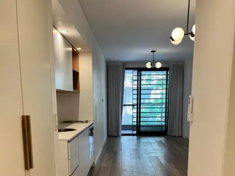 Palermo, Monomabiente al frente con baclon, pileta.