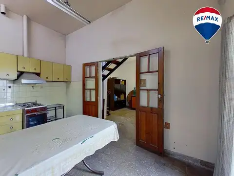 VENTA CASA 5 AMB CON GALPÓN LANÚS ESTE