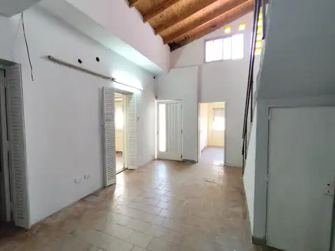 Casa de 4 Ambientes c/terraza y patio en ALQUILER