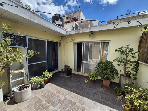 Colegiales * PH en venta en Planta Baja Reciclado y Ampliado, 3 Ambientes Más Escritorio y Terraza * Sin expensas