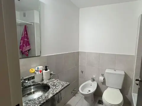 Departamento 1 dormitorio contrafrente-muy buena calidad constructiva