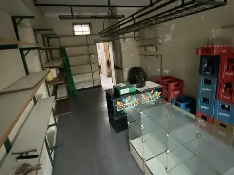 Venta Local al frente en barrio Industrial