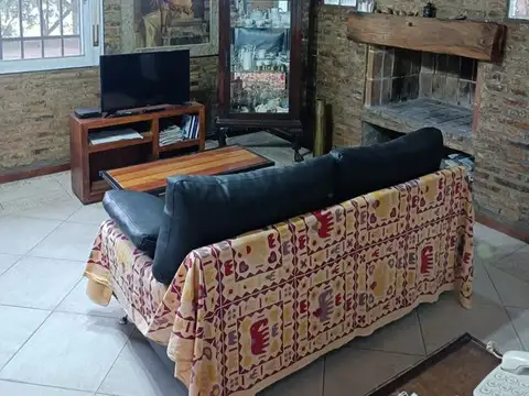 Casa en Venta con 5 cocheras