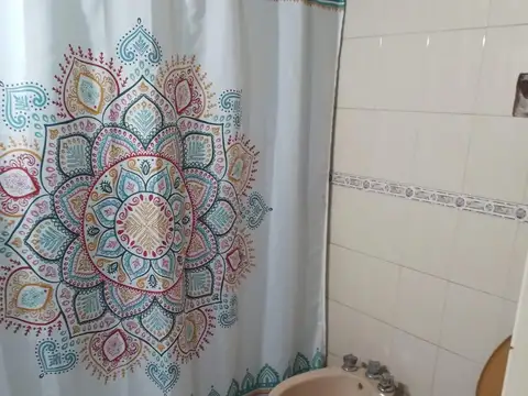 Casa en venta - 4 Dormitorios 4 Baños - 400mts2 - Ezeiza