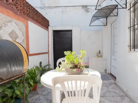 Depto Tipo Casa en Venta de 2 ambientes