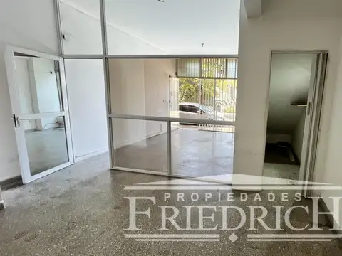 Local céntrico con gran potencial comercial