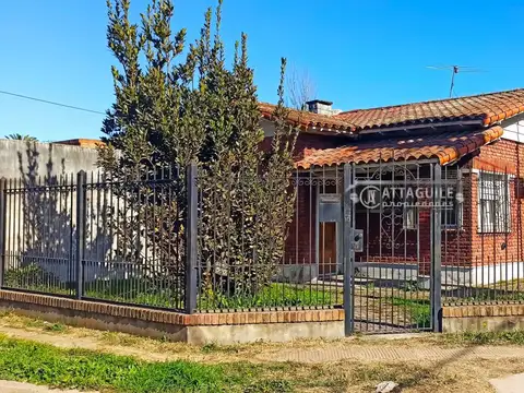 Casa - Venta - Argentina, Merlo - SARGENTO CABRAL 500