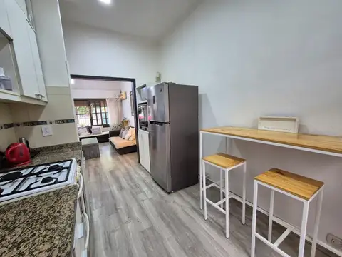 Casa 4 ambientes con 1 baño