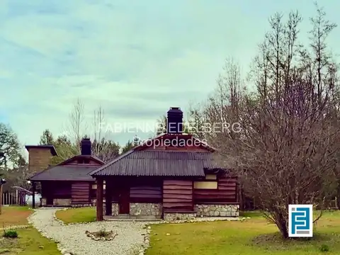 Casa con arroyo en Villa Lago Meliquina Mza V 1era Etapa Cerca del Rio