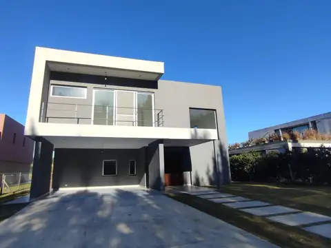 Venta casa 7 amb al río barrio San Juan Villanueva Tigre